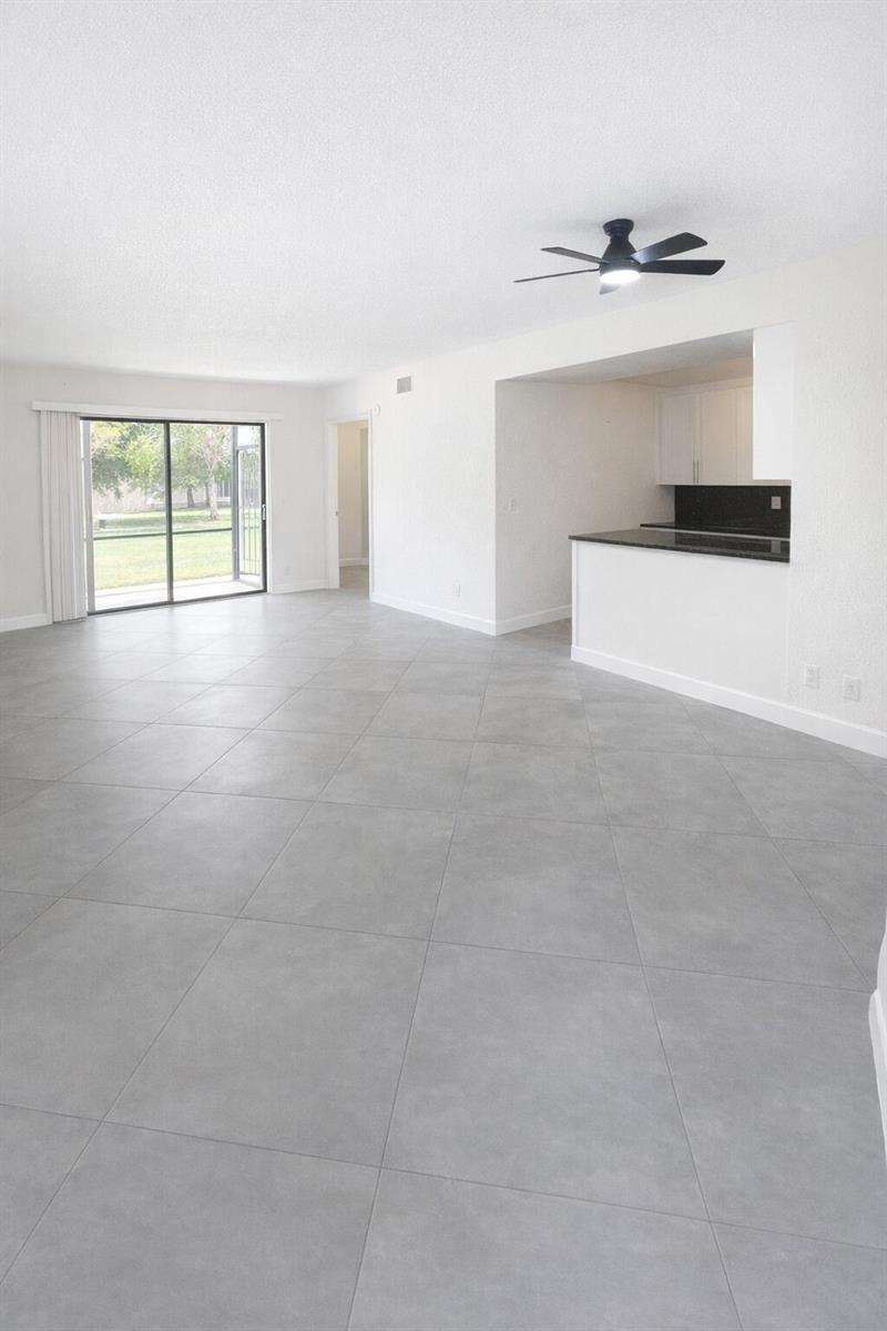 3355 Jaywood Terrace # J113, Boca Raton FL 33431