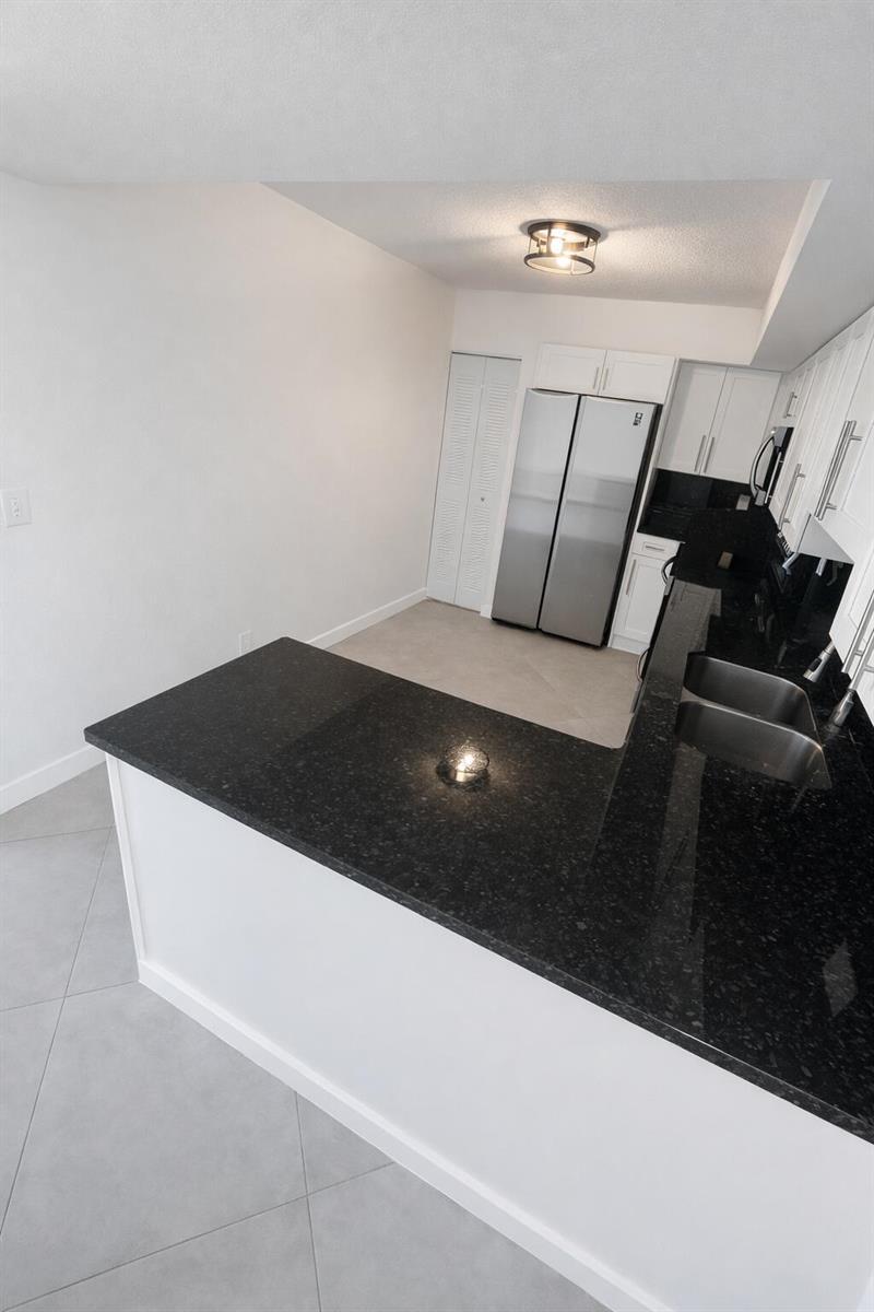 3355 Jaywood Terrace # J113, Boca Raton FL 33431 photo 4