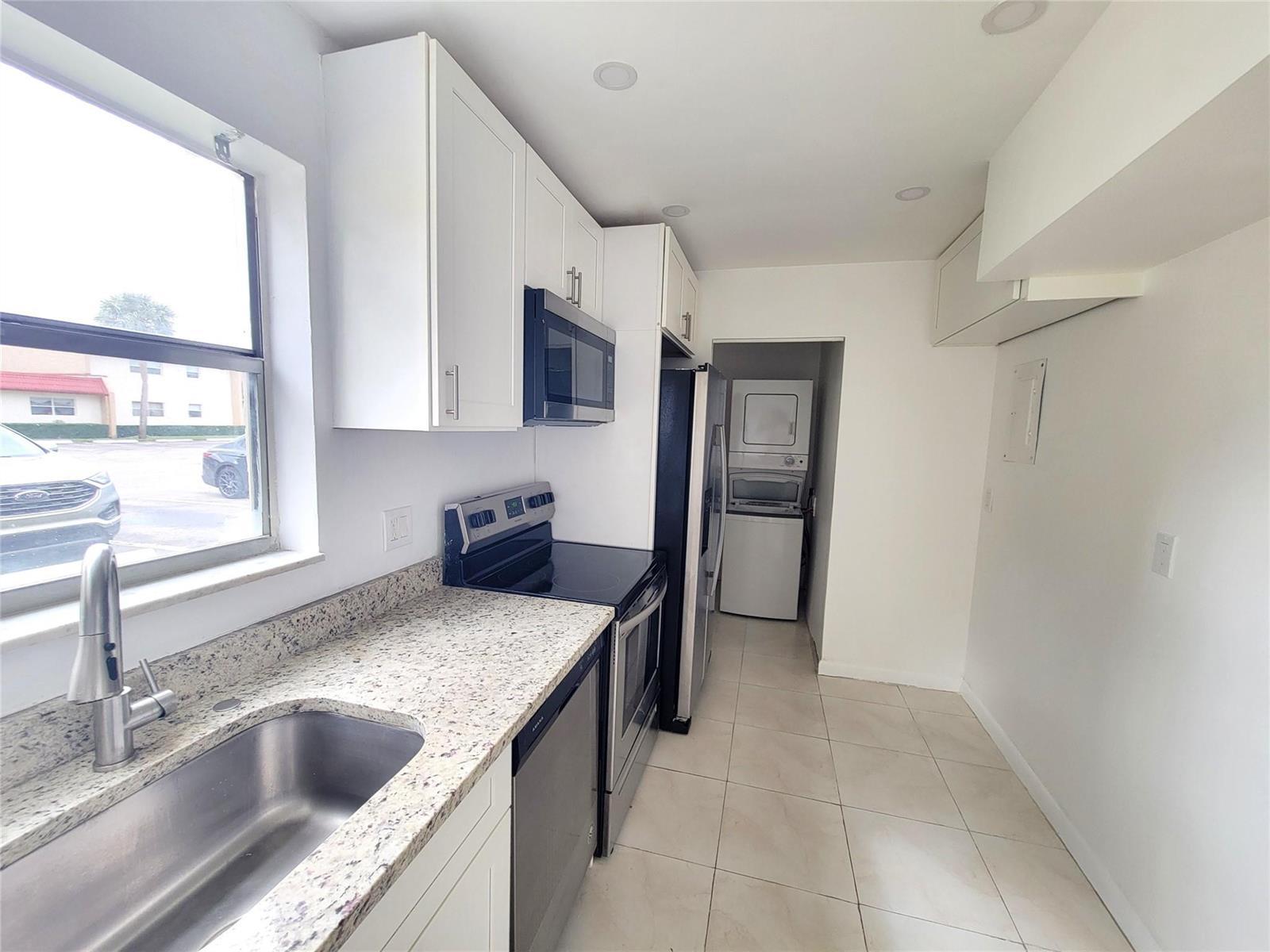 497 Lake Dora Drive # 497, West Palm Beach FL 33411 photo 3