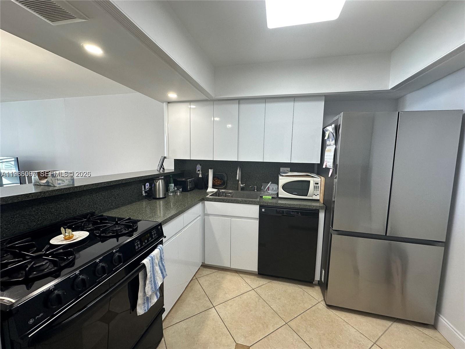 2030 S Ocean Dr # 2217, Hallandale Beach FL 33009 photo 2