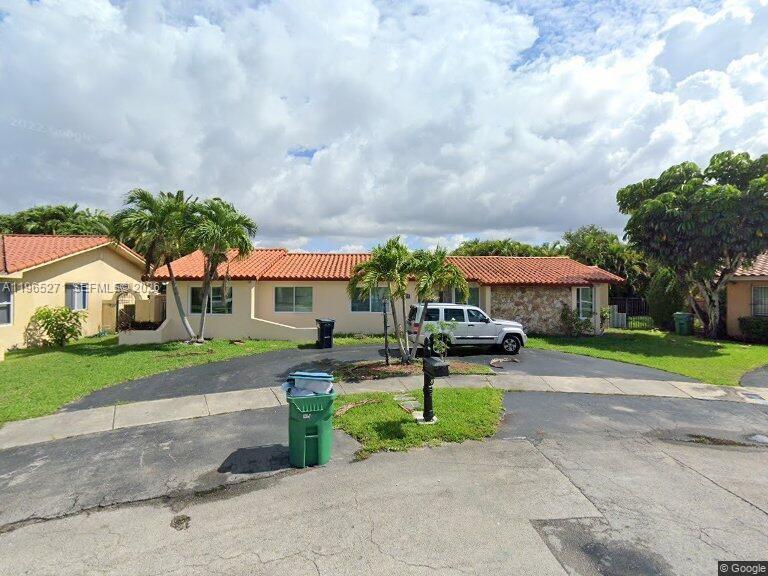 7715 SW 21st Ter, Miami FL 33155