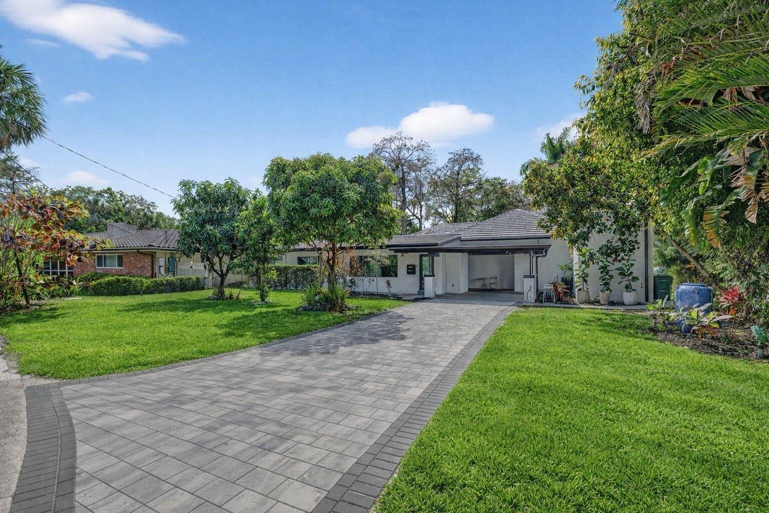 360 NW 33rd Street, Oakland Park FL 33309 photo 2