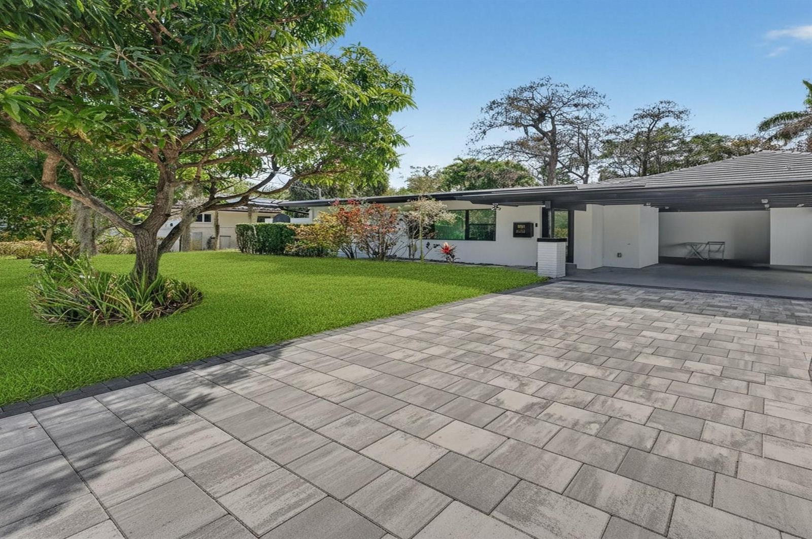 360 NW 33rd Street, Oakland Park FL 33309