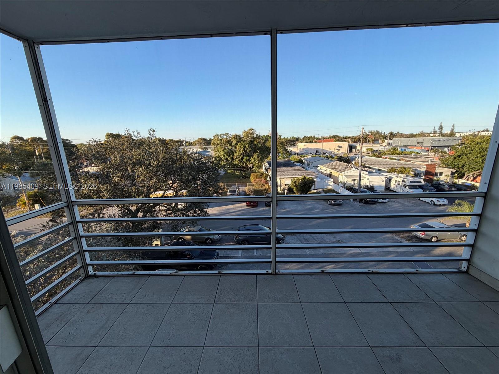 1830 Dixieanna St # 406, Hollywood FL 33020 photo 3