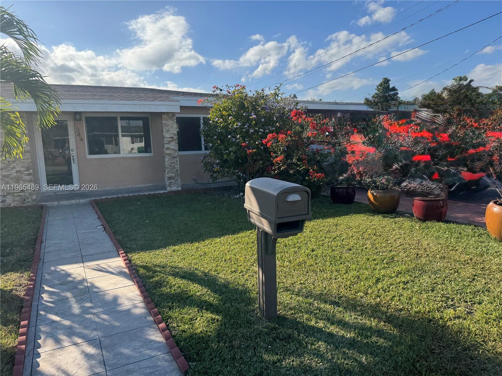 344 SW 80th Ave, Miami FL 33144