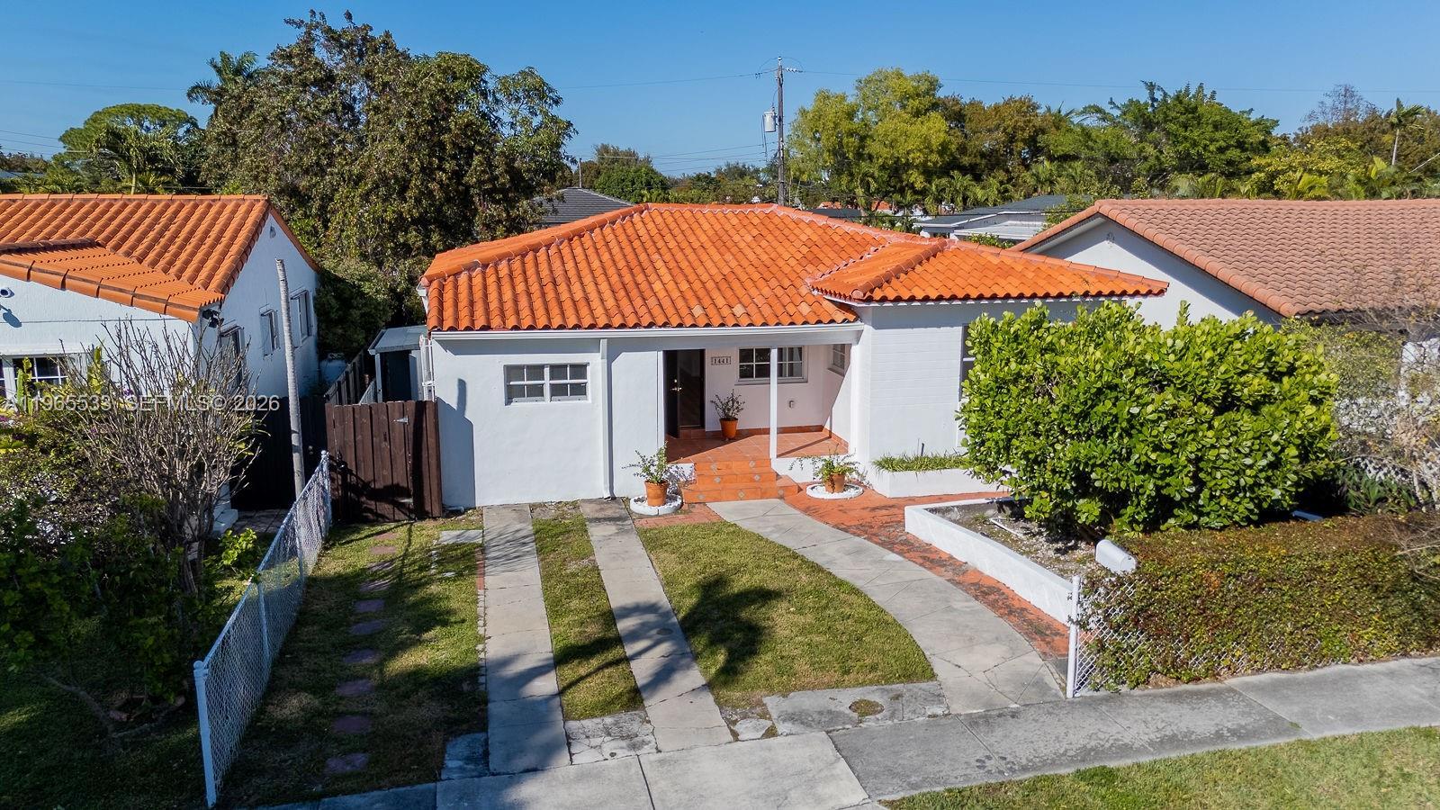 1441 SW 17th St, Miami FL 33145