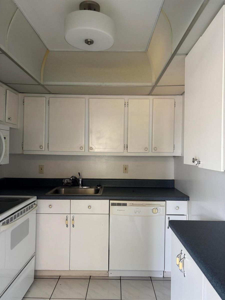 75 Sheffield D, West Palm Beach FL 33417 photo 2