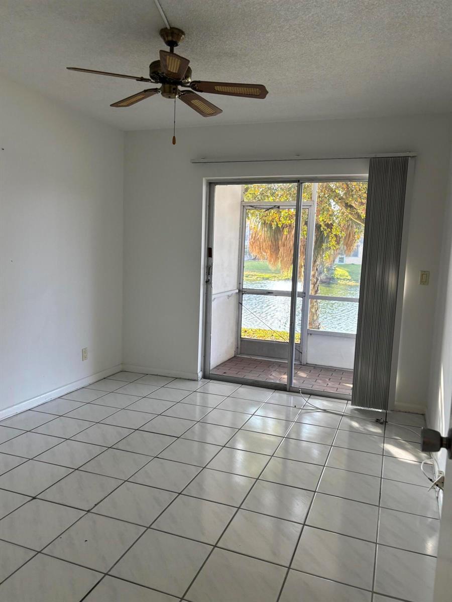 75 Sheffield D, West Palm Beach FL 33417 photo 4