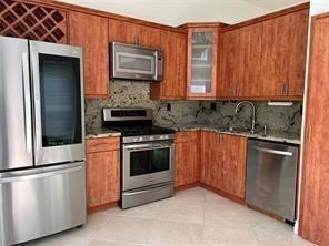 9880 Red Heart Lane, Tamarac FL 33321 photo 2