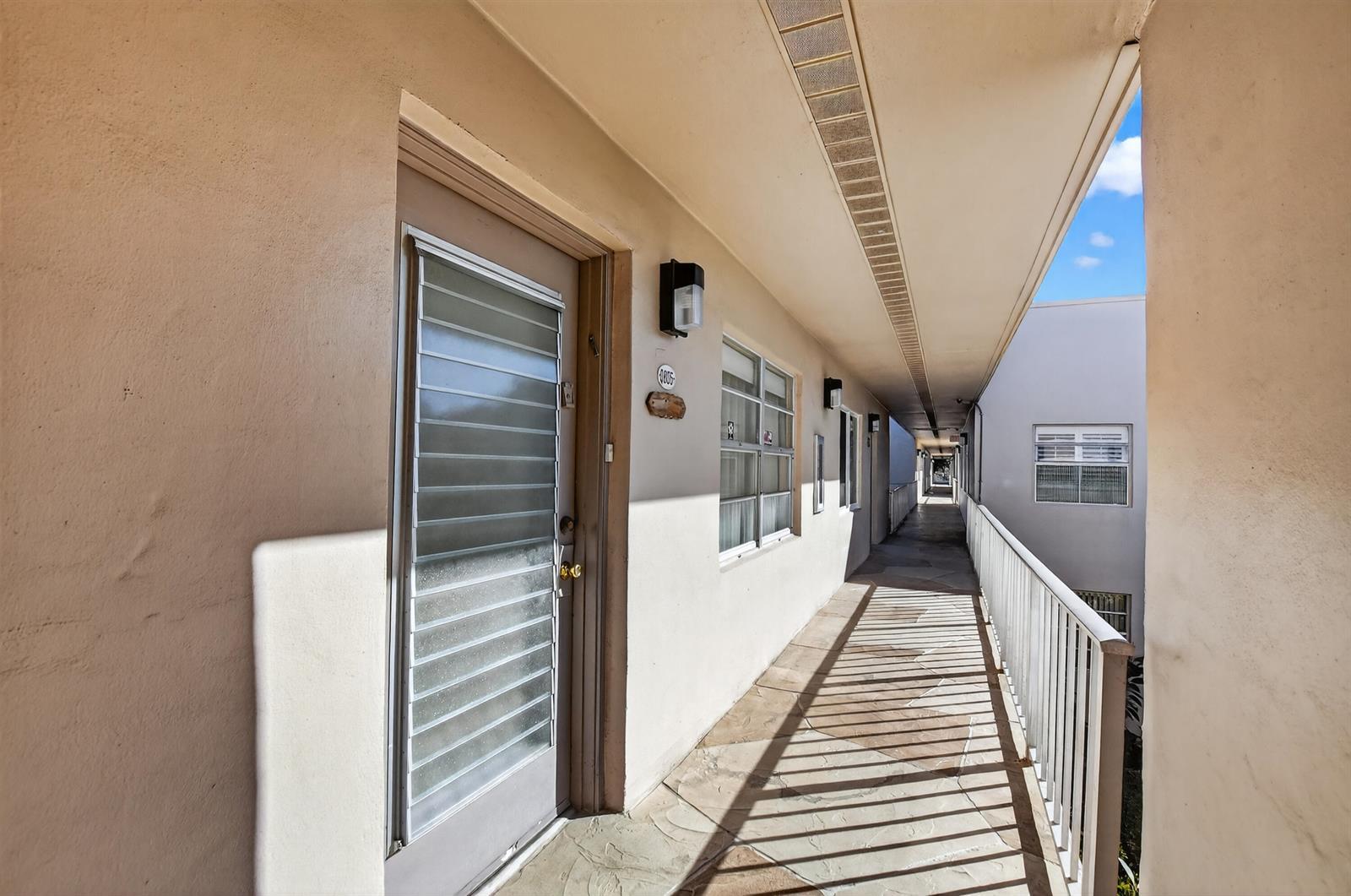 805 Flanders Q # 805, Delray Beach FL 33484 photo 4