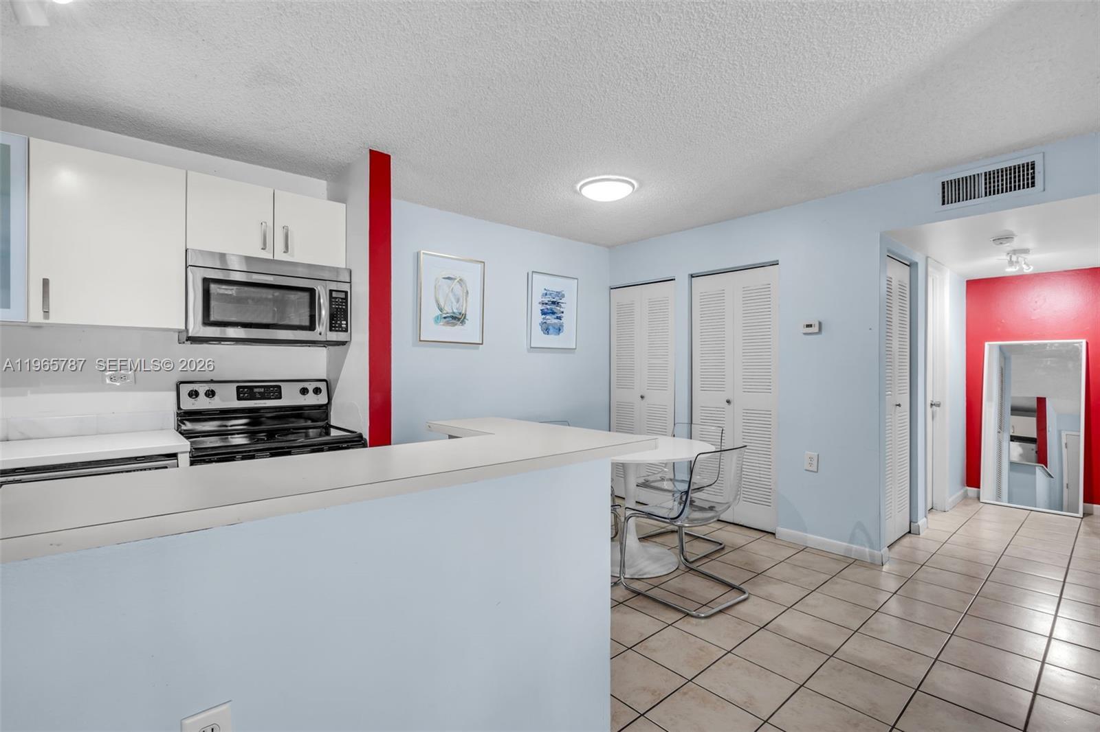 7060 NW 179th St # 210, Hialeah FL 33015 photo 4