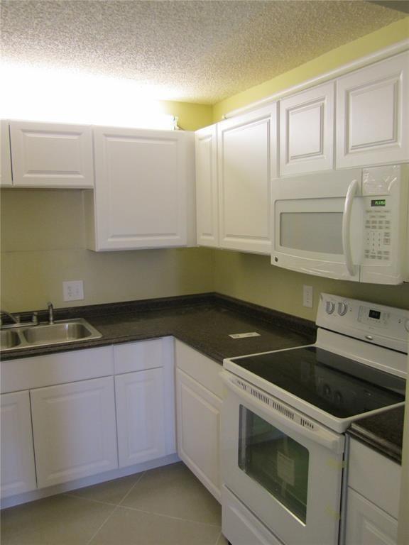 527 Shady Pine Way # A2, FL 33415 photo 5