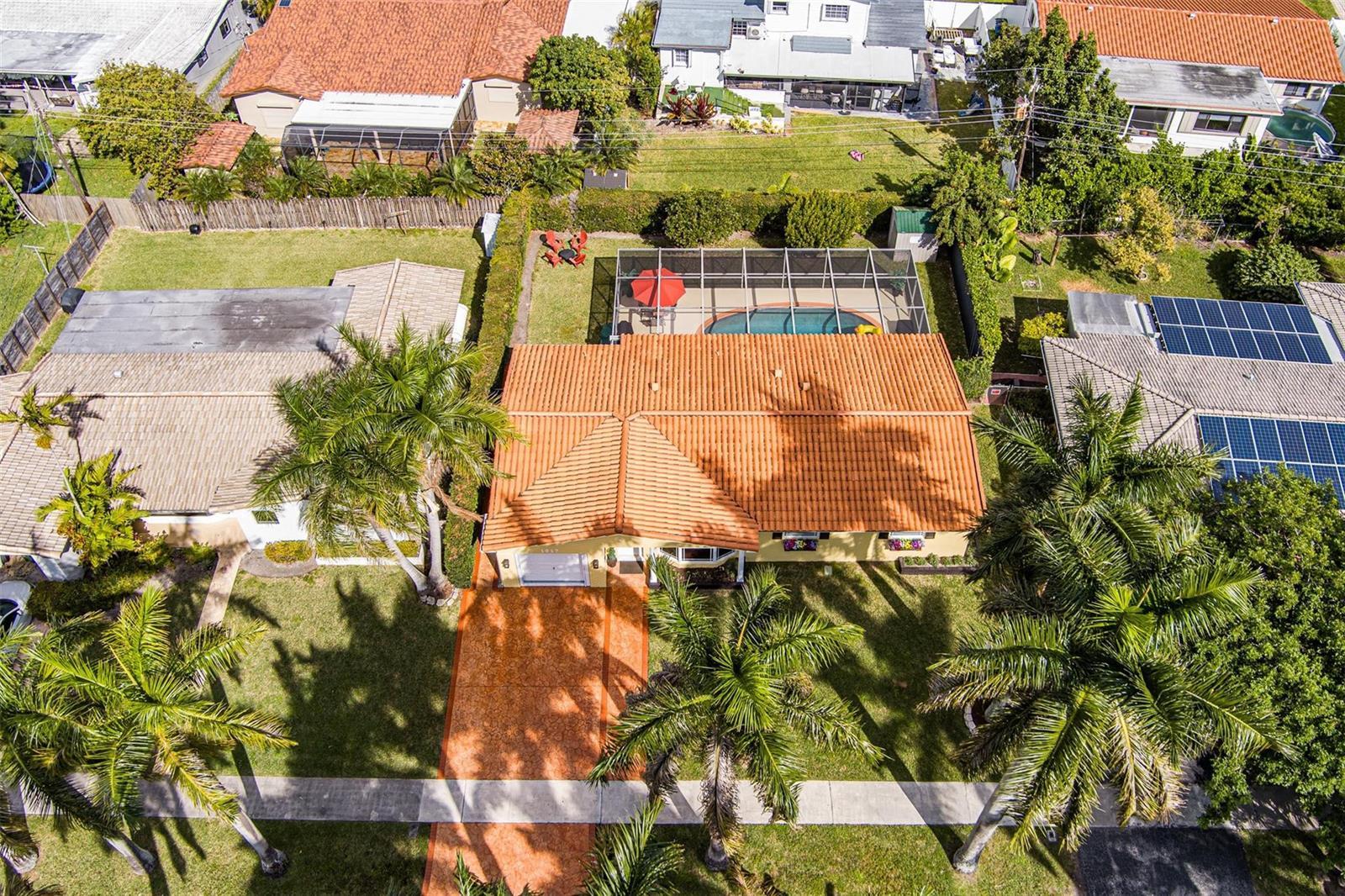 1017 NE 4th Street, Hallandale Beach FL 33009 photo 5