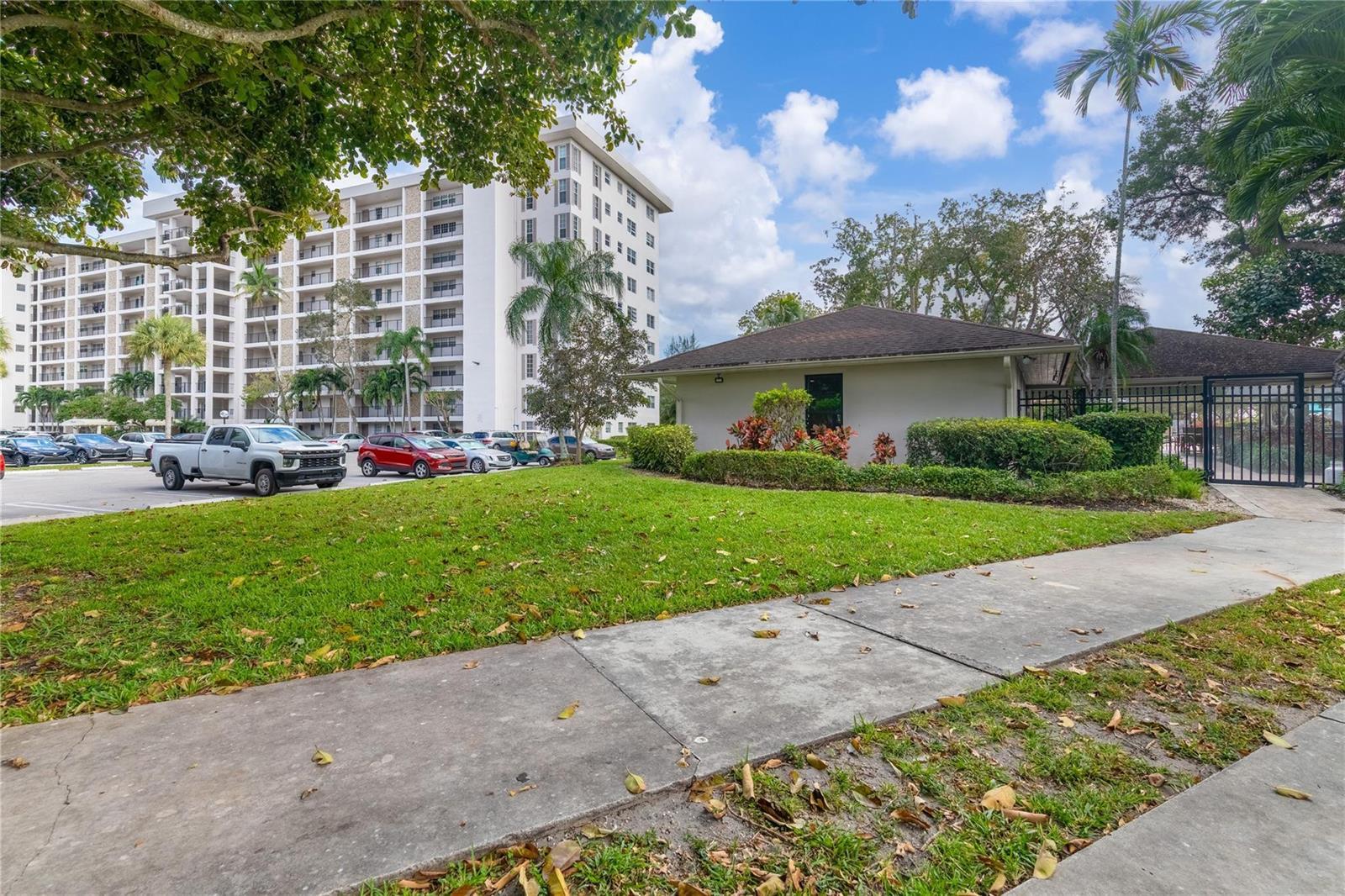 3200 N Palm Aire Drive # 110, Pompano Beach FL 33069 photo 2