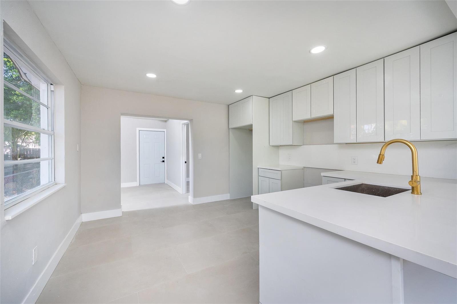 1161 NW 105th Terrace, Miami FL 33150 photo 5