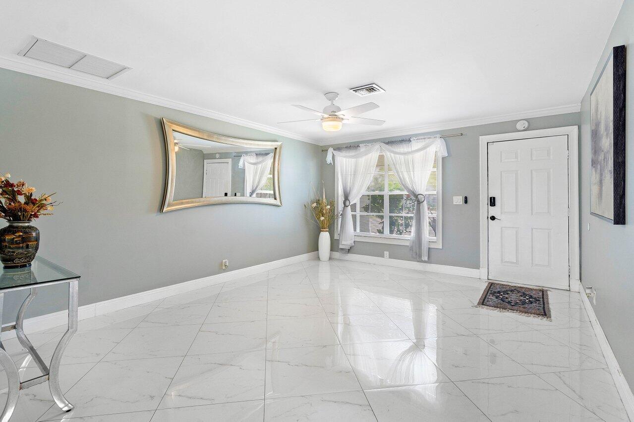 1837 16th Avenue N, FL 33460 photo 3