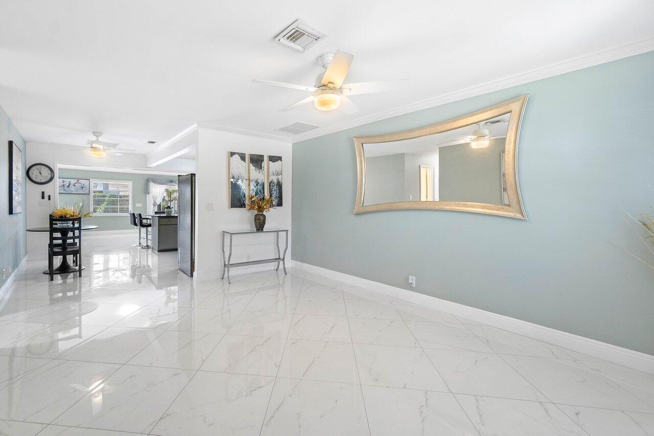 1837 16th Avenue N, FL 33460 photo 5