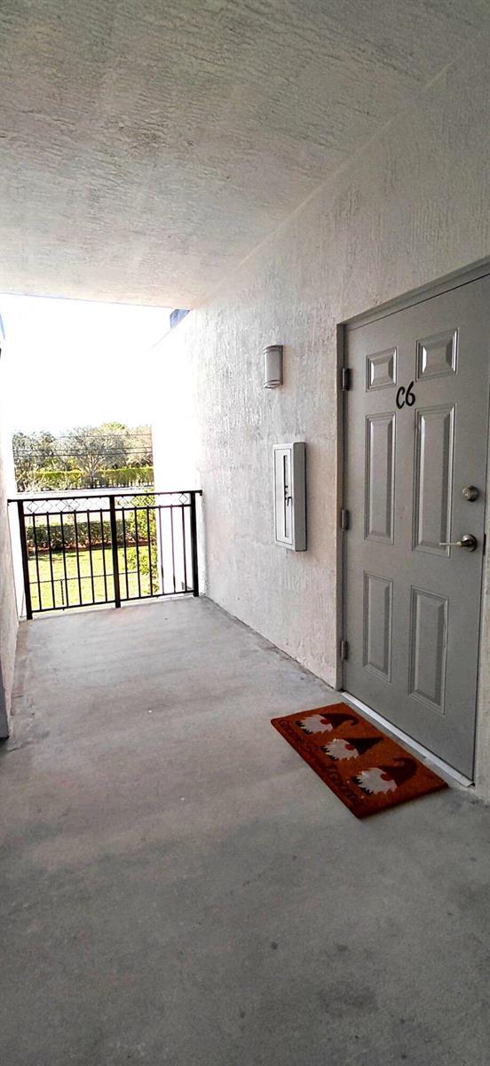 9052 Gulf Run Way # C6, Lake Worth FL 33467 photo 2