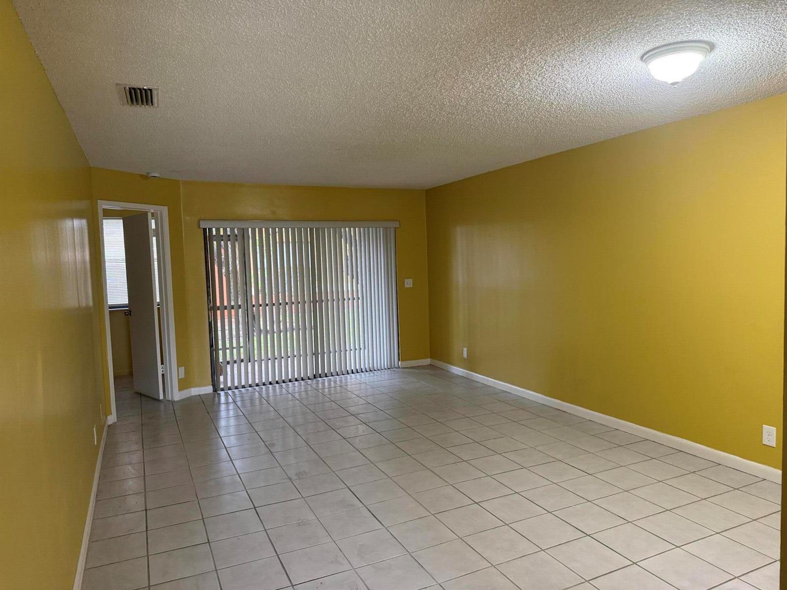 2541 NW 56th Avenue # 19, Lauderhill FL 33313 photo 3