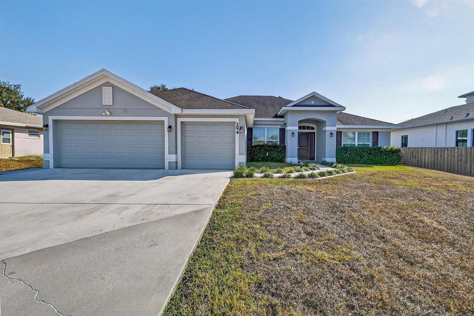 294 SW Statler Avenue, Port St. Lucie FL 34984
