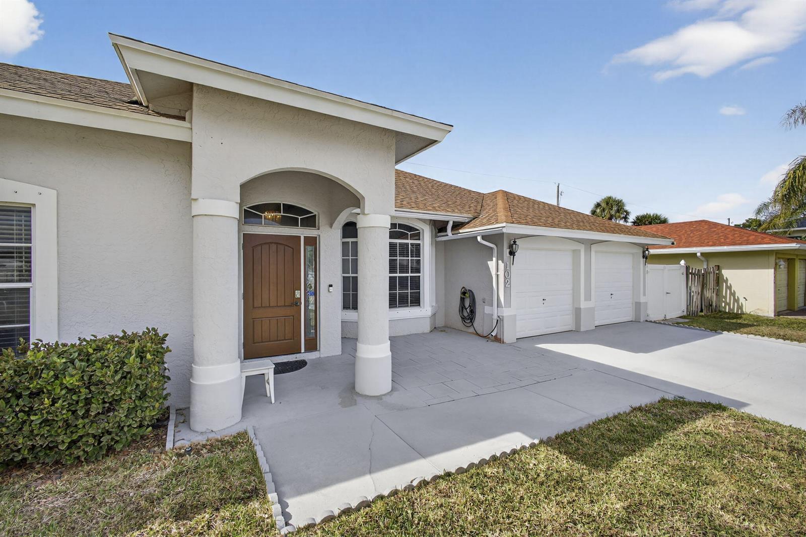 102 Brook Woode Court, Royal Palm Beach FL 33411 photo 3