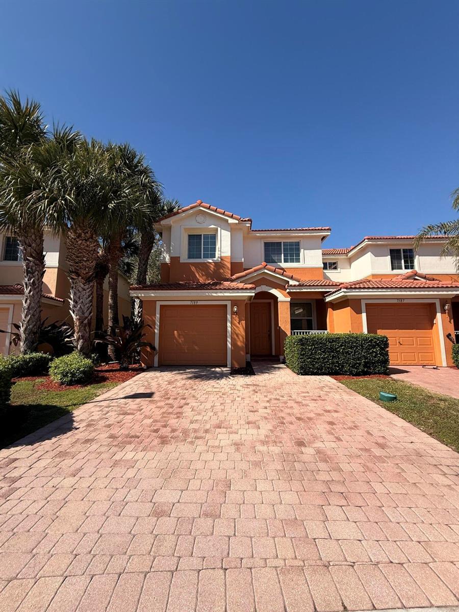 7189 Briella Drive, Boynton Beach FL 33437 photo 3