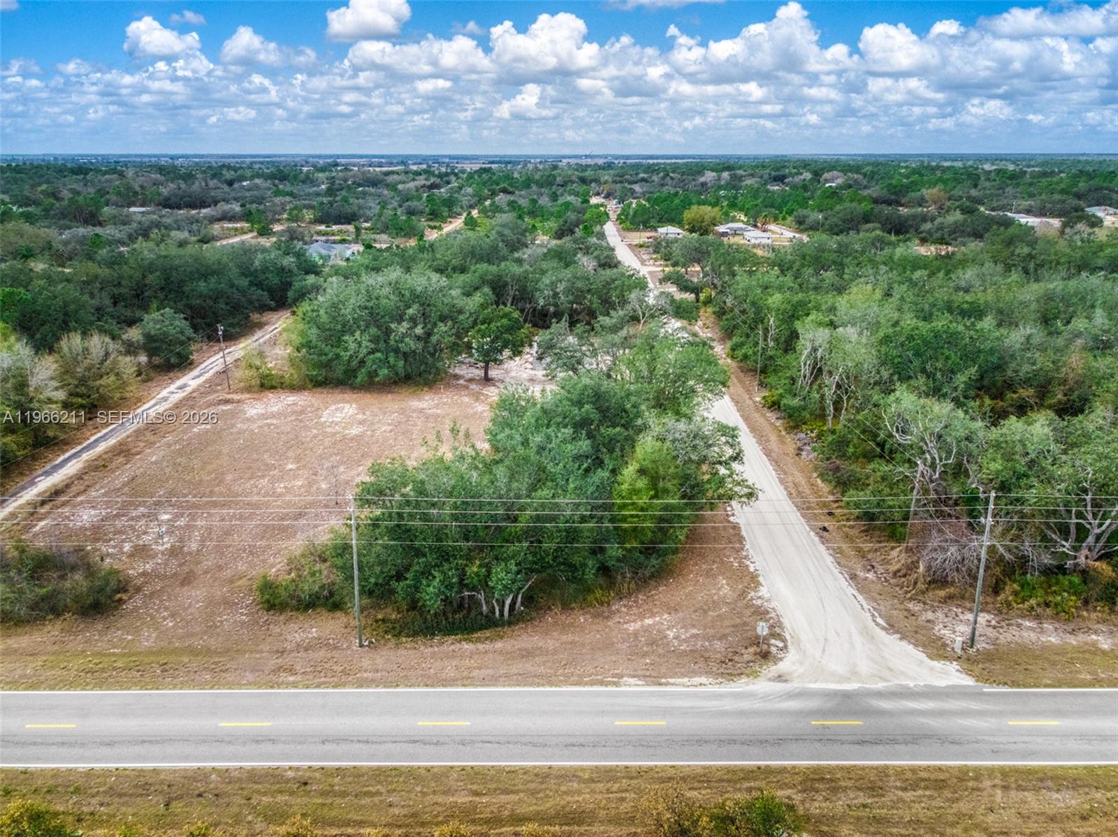 2713 W Hasbrouck Road, Avon Park FL 33825 photo 5
