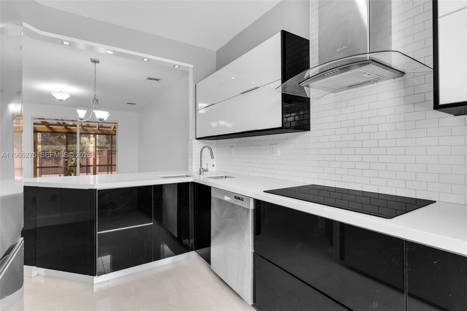 30 SE 6th Rd, Homestead FL 33030