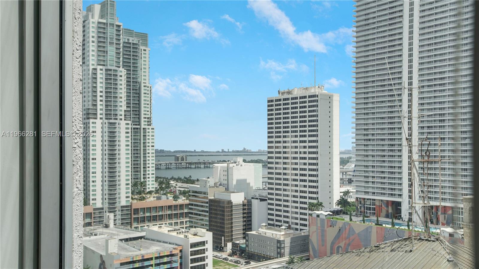 151 SE 1st St # 2101, Miami FL 33131 photo 2