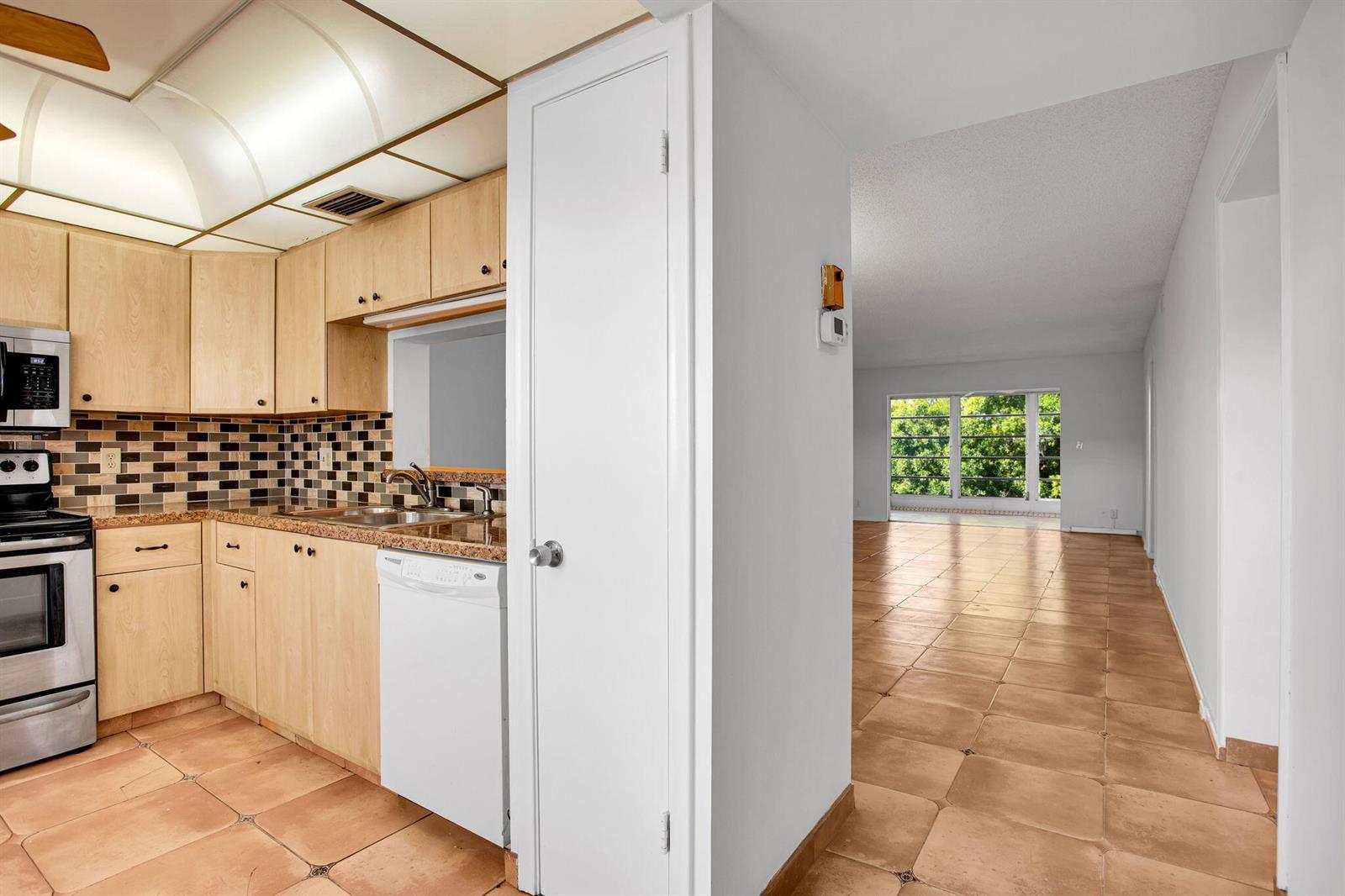 3301 Aruba Way # K4, Coconut Creek FL 33066 photo 3