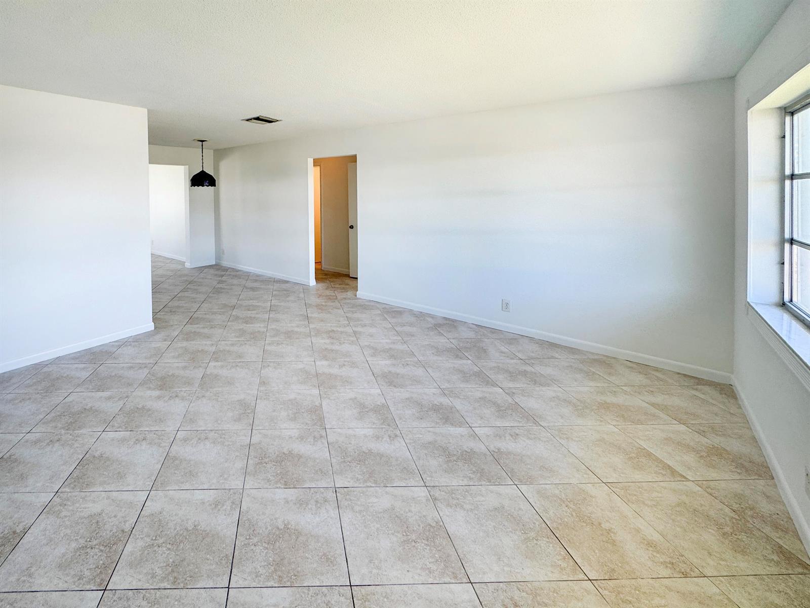 514 SW 20th Street, Boynton Beach FL 33426 photo 3