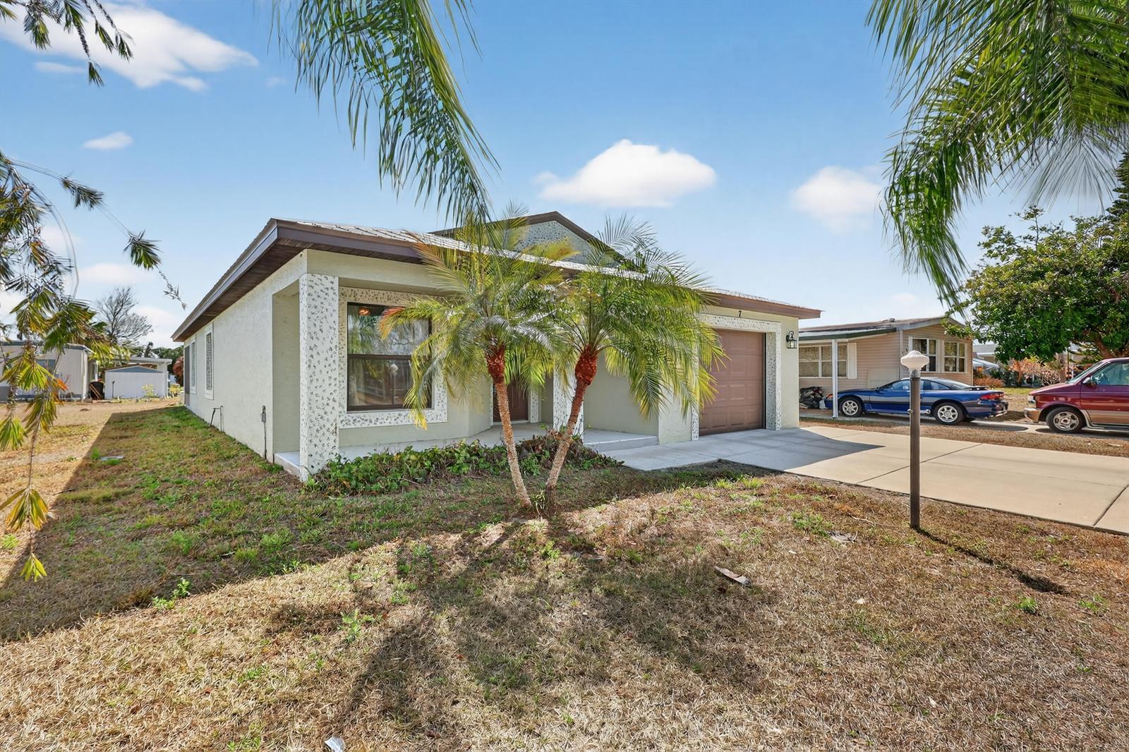 7 Aragon Lane, Port St. Lucie FL 34952 photo 2