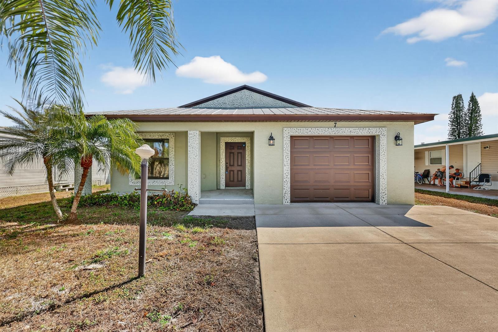 7 Aragon Lane, Port St. Lucie FL 34952