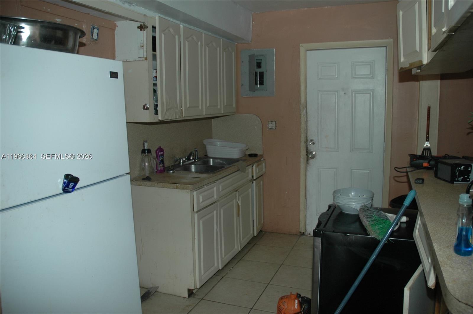 813 6th ave, Florida City FL 33034 photo 3