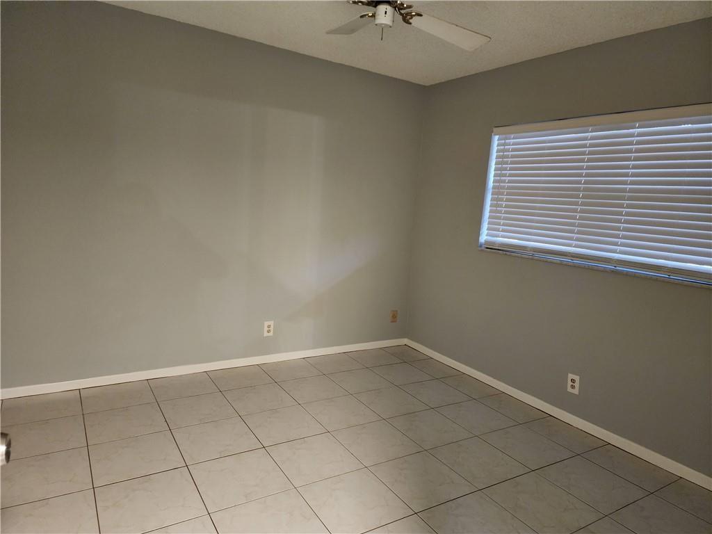 1005 Country Club Drive # 207, Margate FL 33063 photo 5