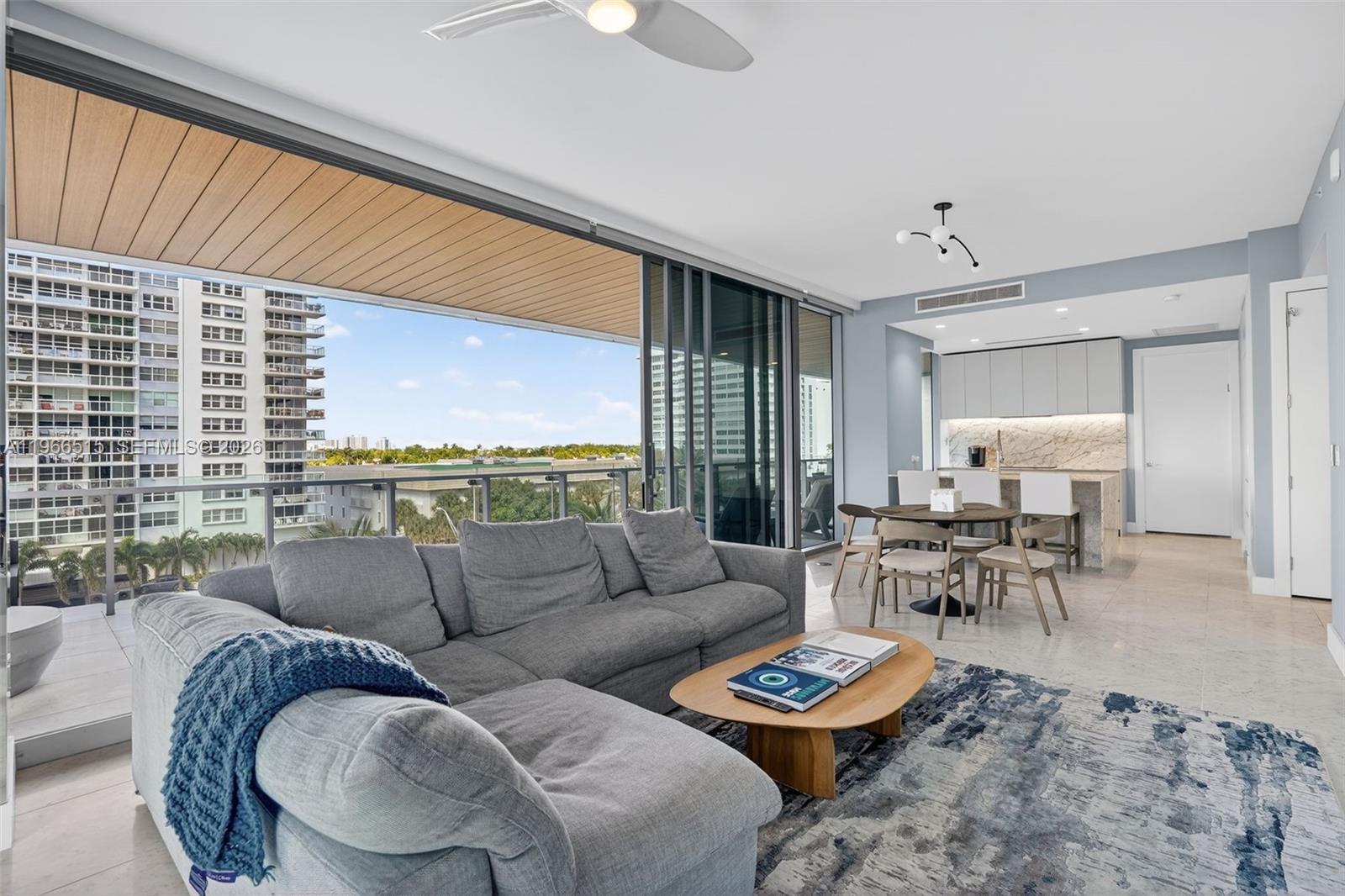 5775 Collins Ave # 506, Miami Beach FL 33140 photo 2