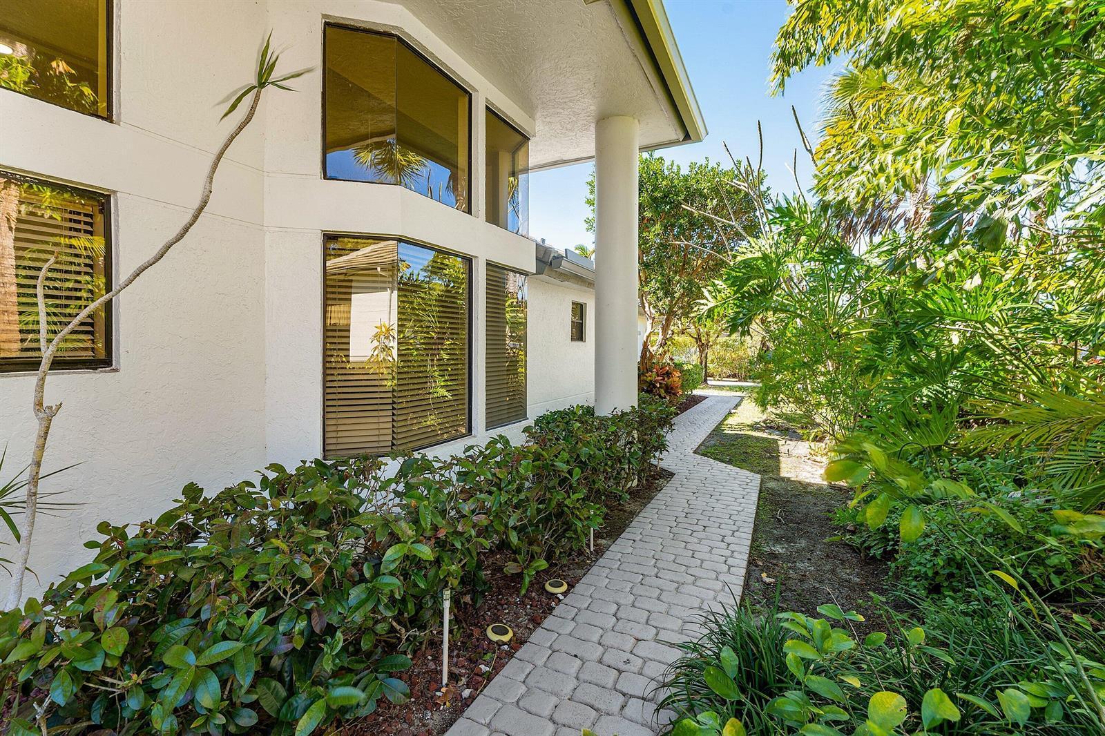 1120 Sand Drift Way # A, West Palm Beach FL 33411 photo 4