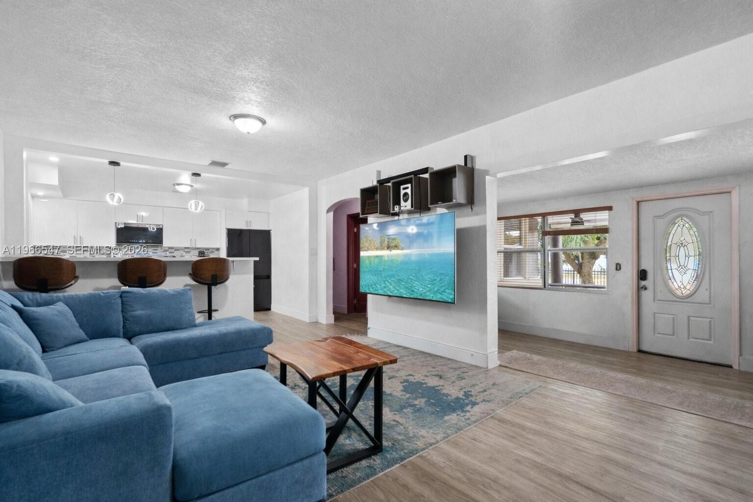 65 NW 118th St, Miami FL 33168 photo 4