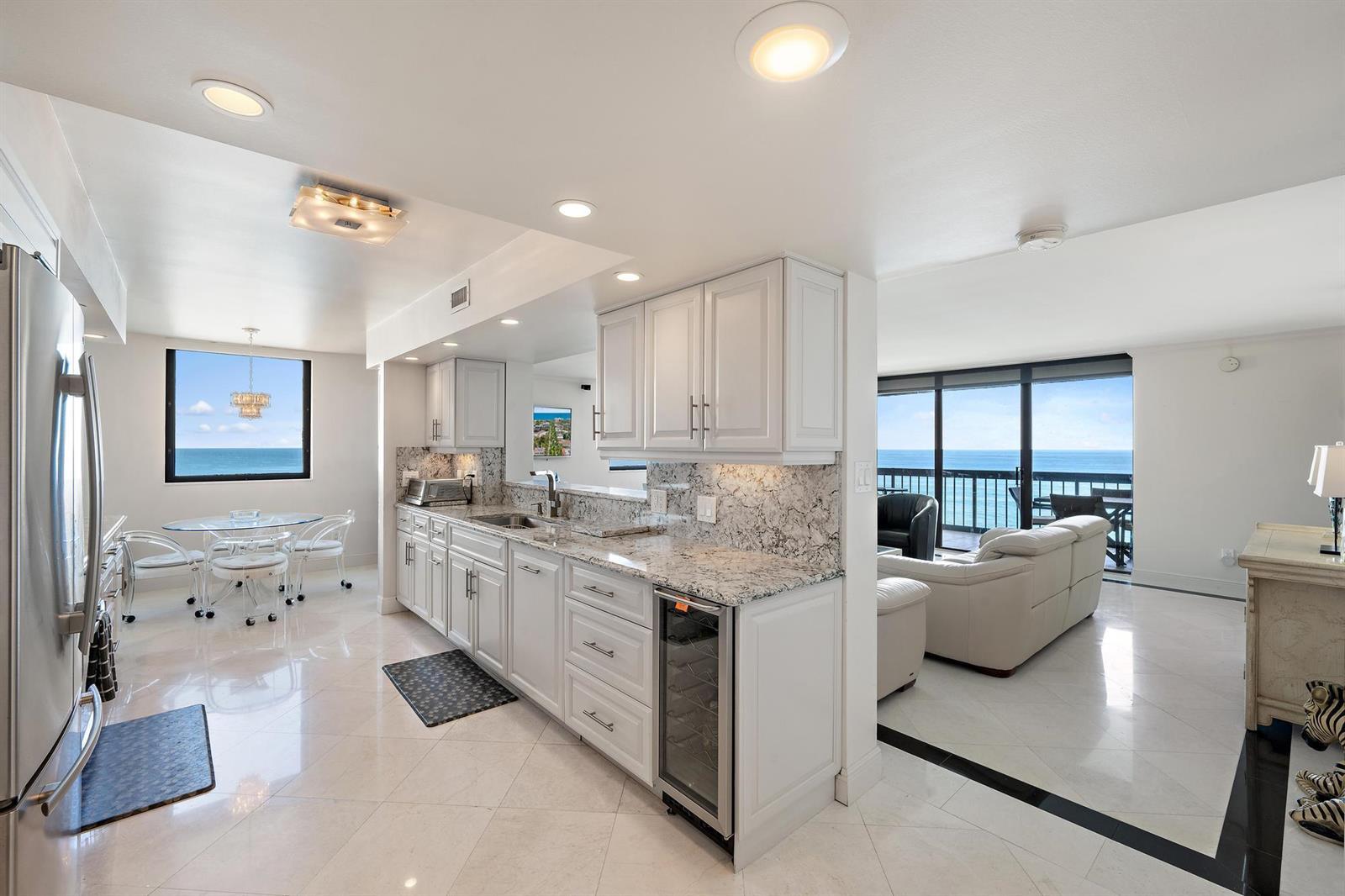 5380 N Ocean Drive # 19e, Singer Island FL 33404 photo 5