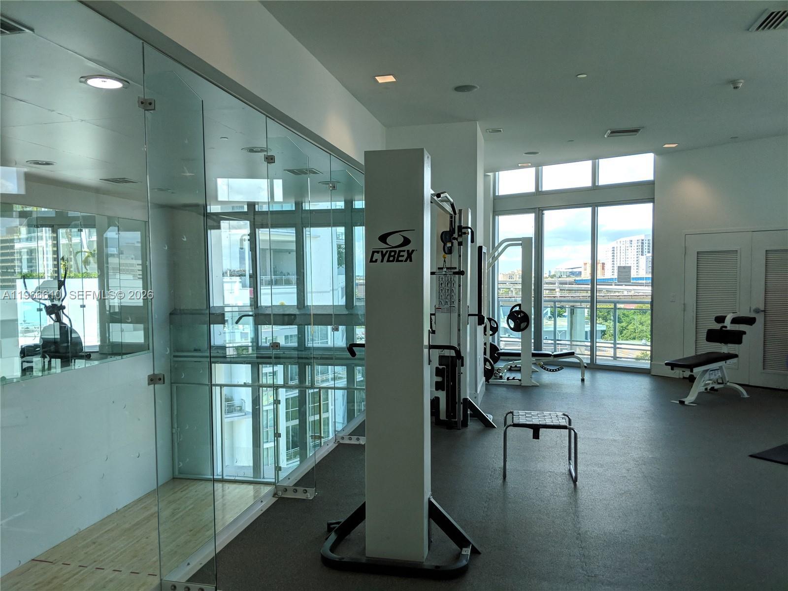 350 S Miami Ave # 1901, Miami FL 33130 photo 3