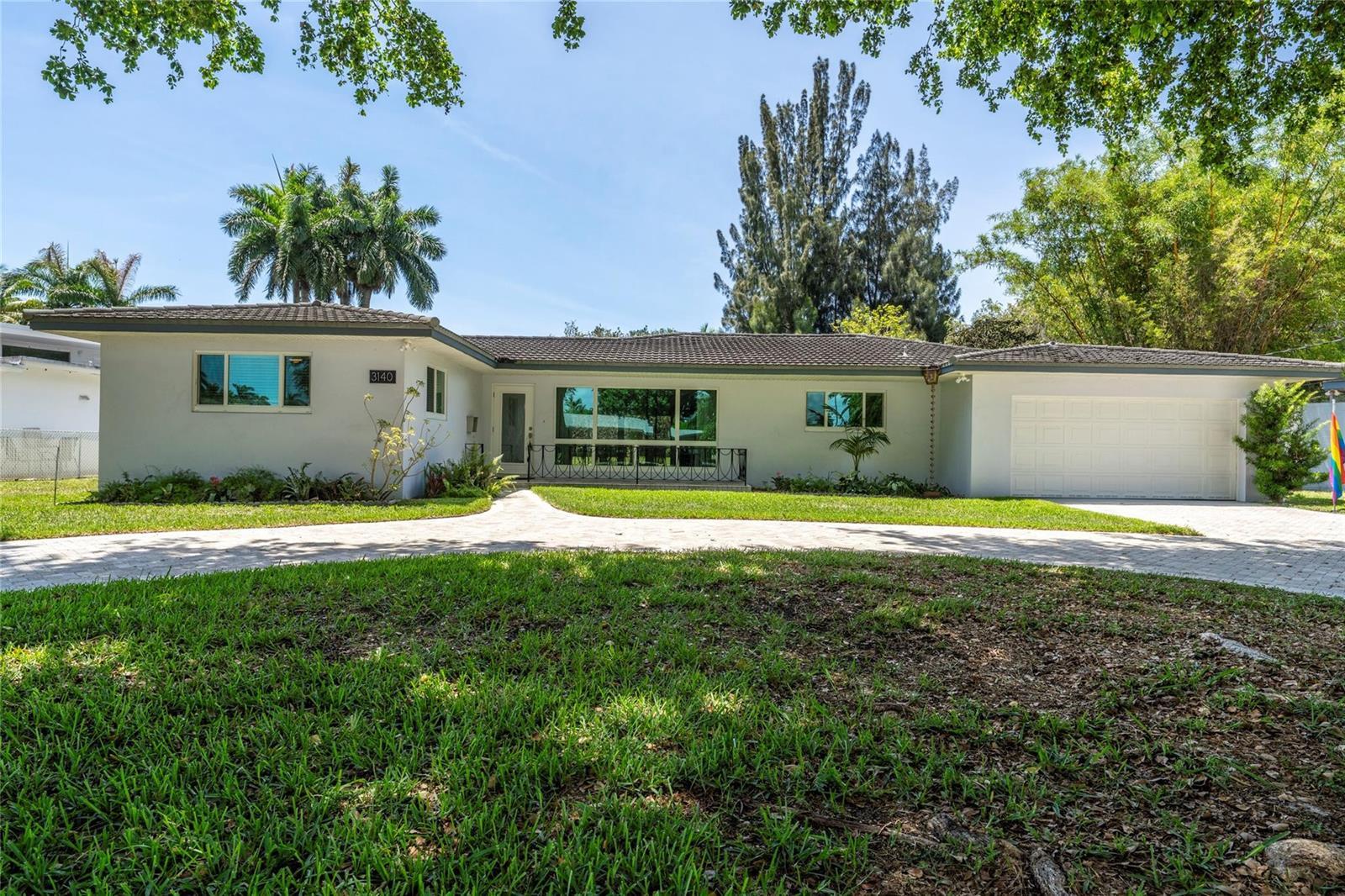 3140 Calle Largo Drive, Hollywood FL 33021