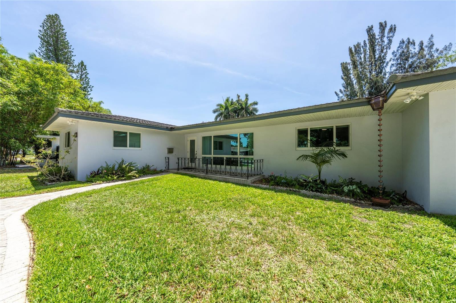 3140 Calle Largo Drive, Hollywood FL 33021 photo 4