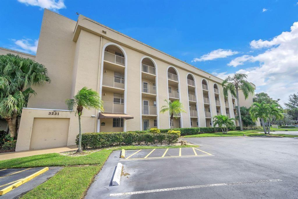 3231 Holiday Springs Boulevard # 105, Margate FL 33063 photo 2
