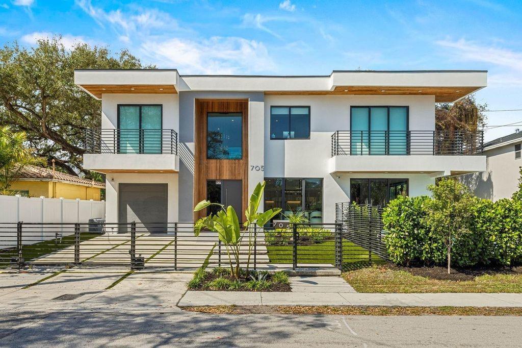 705 SW 8th Terrace, Fort Lauderdale FL 33315 photo 4