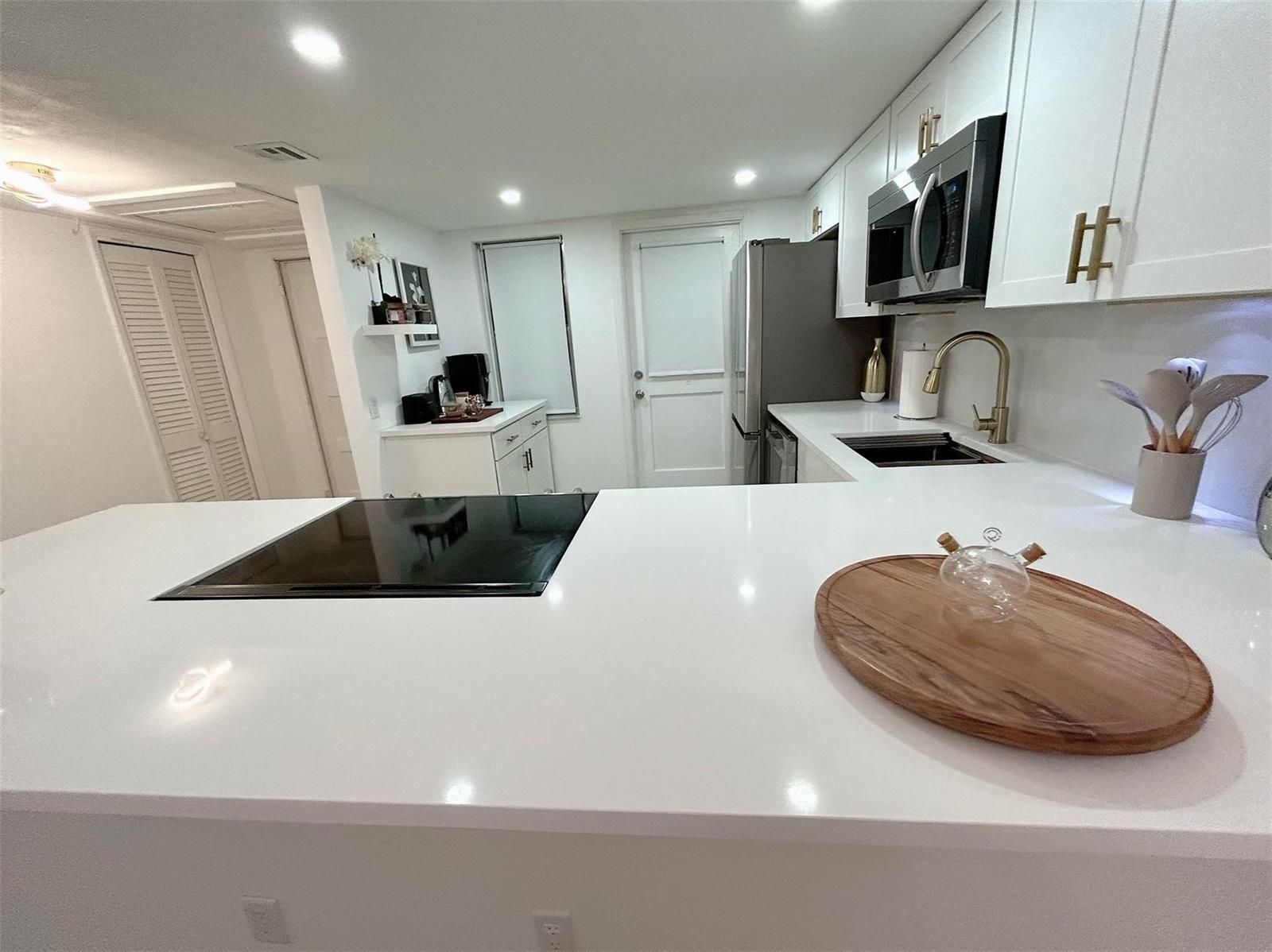 3000 N Palm Aire Drive # 103, Pompano Beach FL 33069 photo 2