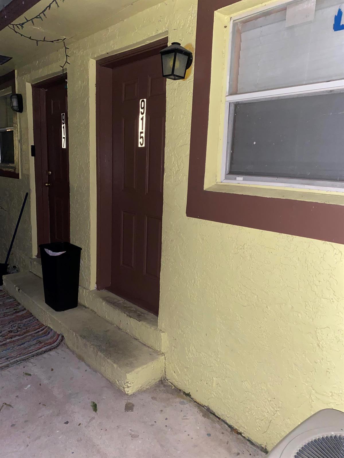 915 5th Street, West Palm Beach FL 33401