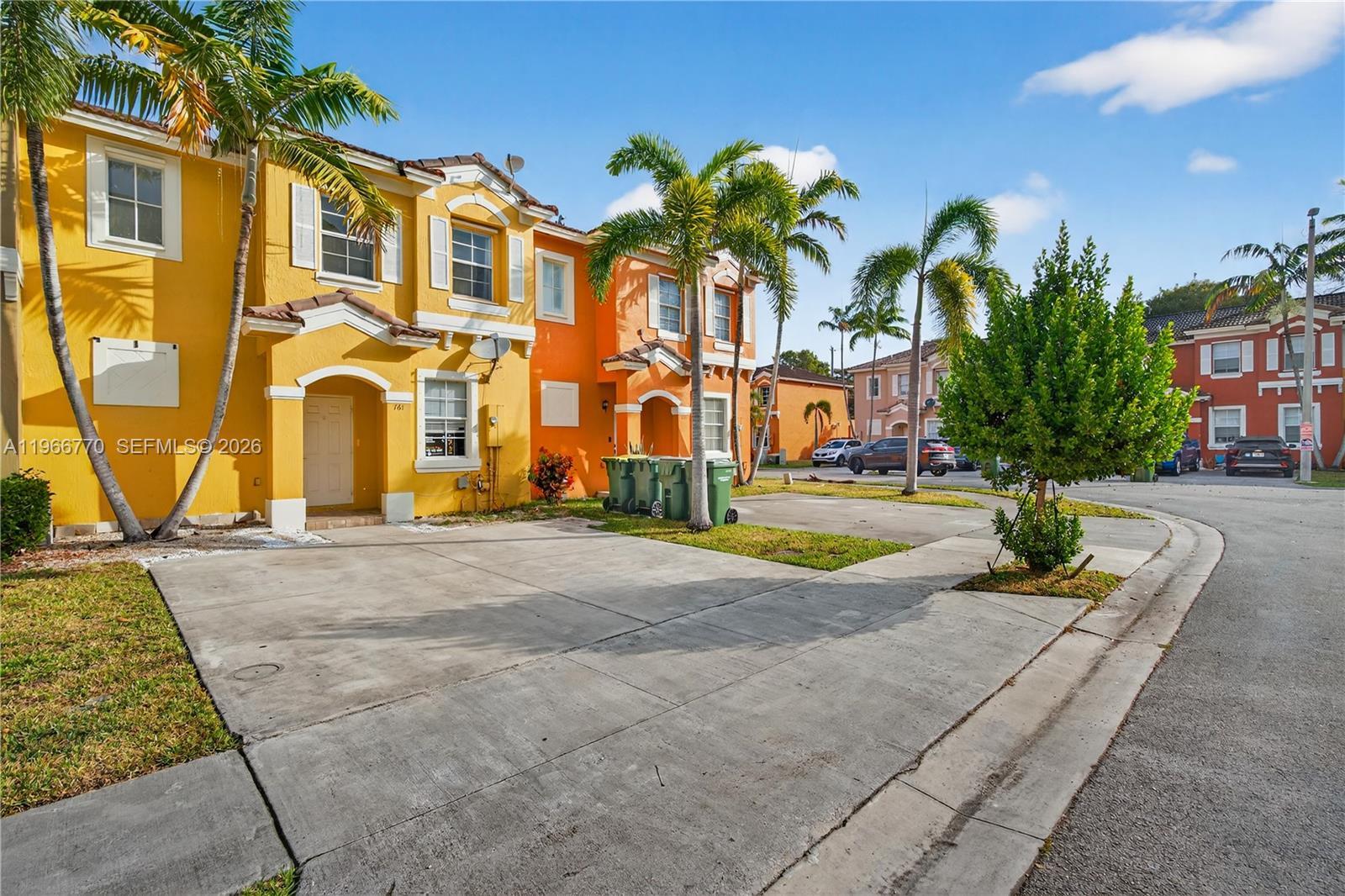 761 SE 2nd St, Homestead FL 33030 photo 2