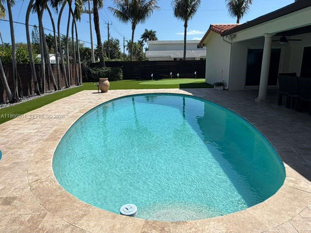 1201 Washington St, Hollywood FL 33019 photo 3
