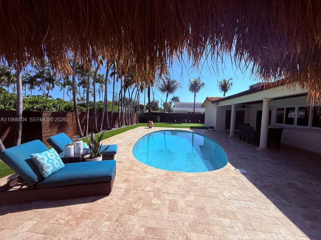 1201 Washington St, Hollywood FL 33019 photo 4