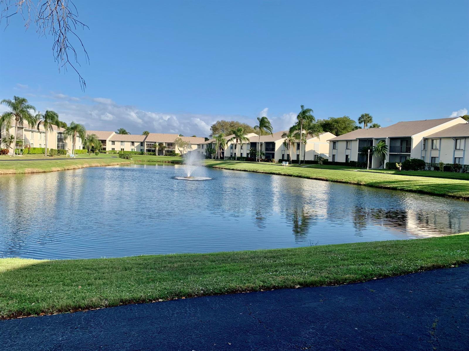 1116 Green Pine Boulevard # G1, West Palm Beach FL 33409 photo 3